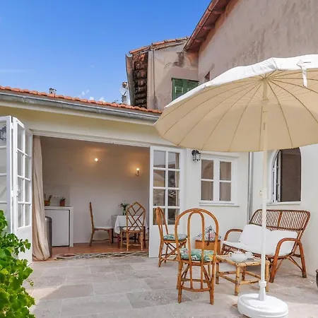 Amazing In Roquebrune-Cap-Martin