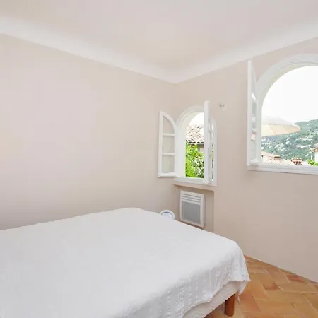 Acogedor De 1 En Apartamento Rocabruna